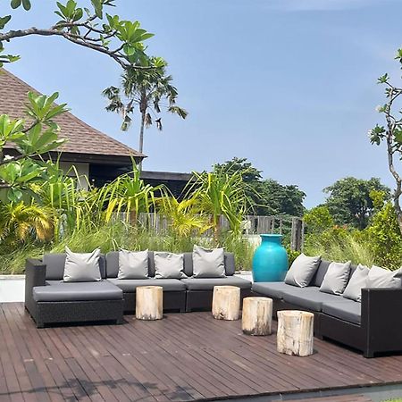 Villa Cendrawasih Seminyak  Exterior photo