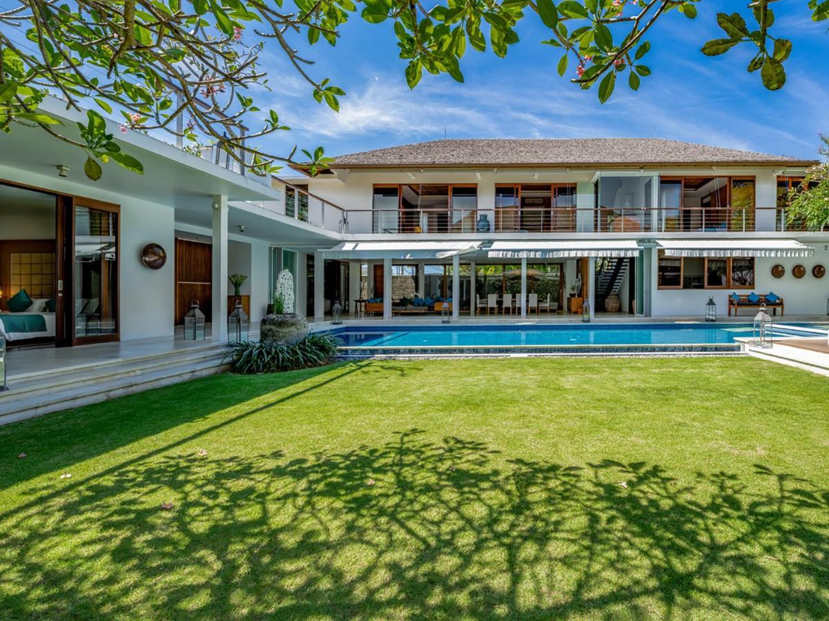 Villa Cendrawasih Seminyak  Exterior photo
